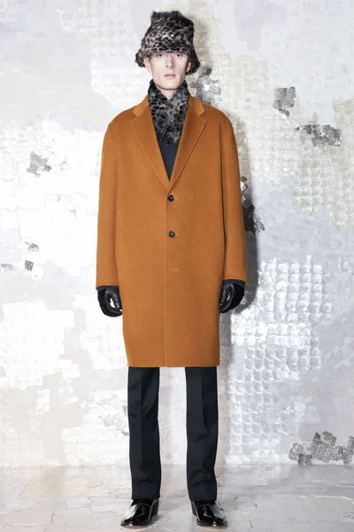Look 2
